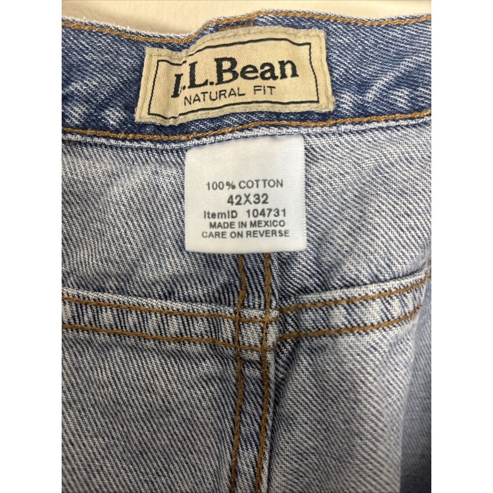 LL Bean Natural Fit Jeans Mens 42x32 Fit 40x30 Blue Denim Pants Straight Leg Vtg - Picture 9 of 13